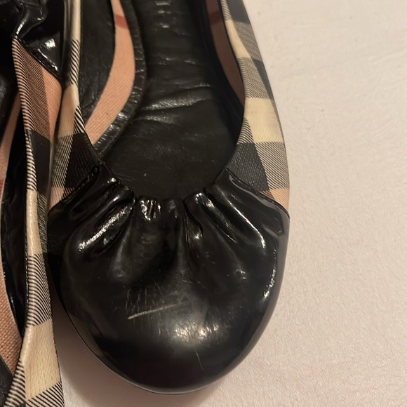 Burberry flats, size 37 1/2 - Picture 4 of 5